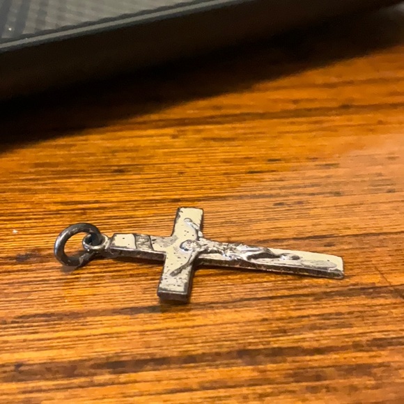 Sterling Creed Silver Cross Pendant - Picture 3 of 3